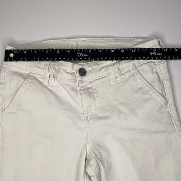 KUT from The Kloth White Jean Shorts - Picture 10 of 13